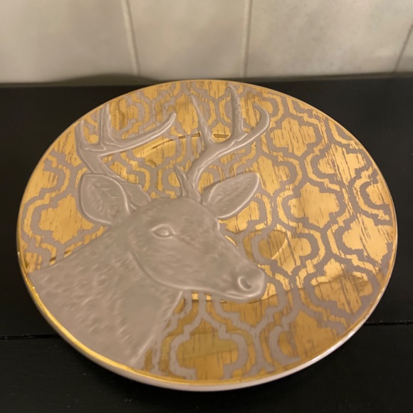 Grasslands Road Gold Embossed deer dessert plates - Picture 4 of 7